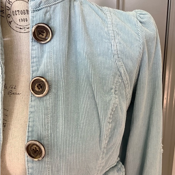 🍬 XOXO Corduroy Cropped Jacket 🍬 - Picture 6 of 10